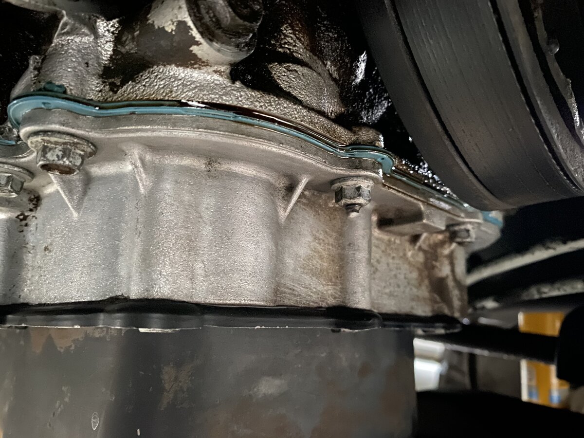 Upper oil pan leak? Jeep Wrangler JK Forum