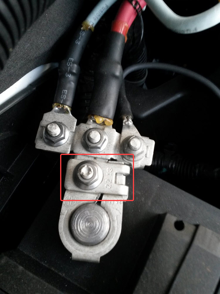 WTB: - Looking for Battery Terminal Clamp | Jeep Wrangler JK Forum