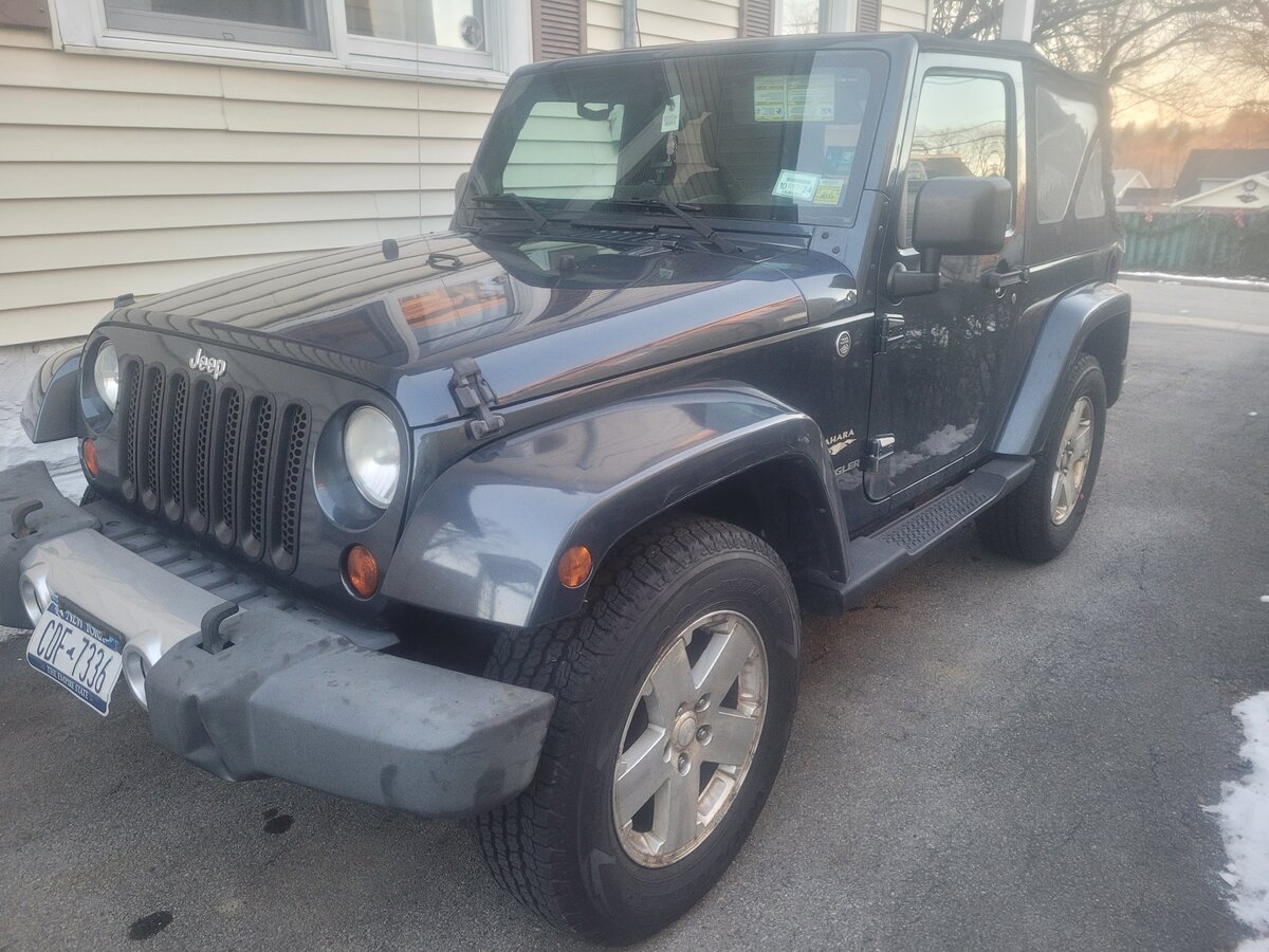 Jeep Wrangler JK transmission fluid leak? | Jeep Wrangler JK Forum