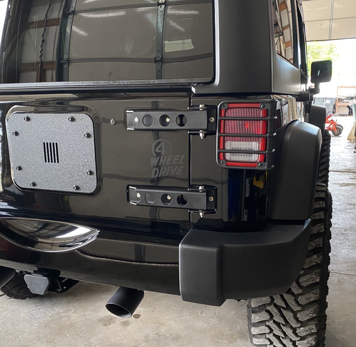 New MORryde heavy duty tailgate hinges | Jeep Wrangler JK Forum
