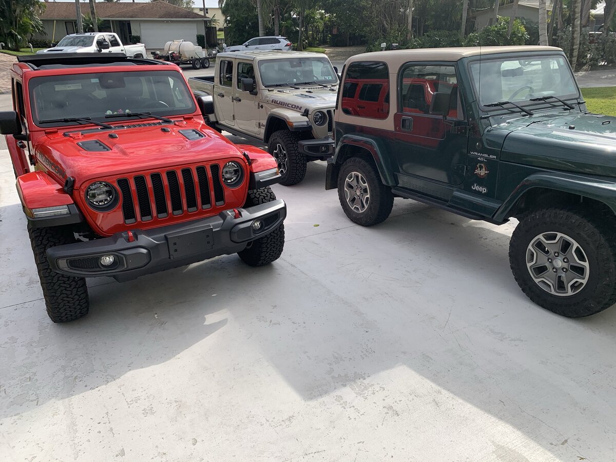 B9DD40F3-5C13-4340-9B8F-FC57B7E07B86.jpeg B9DD40F3-5C13-4340-9B8F-FC57B7E07B86.jpeg