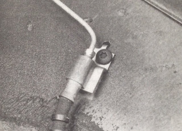 BrakeLineFrameFitting-115015.jpg BrakeLineFrameFitting-115015.jpg