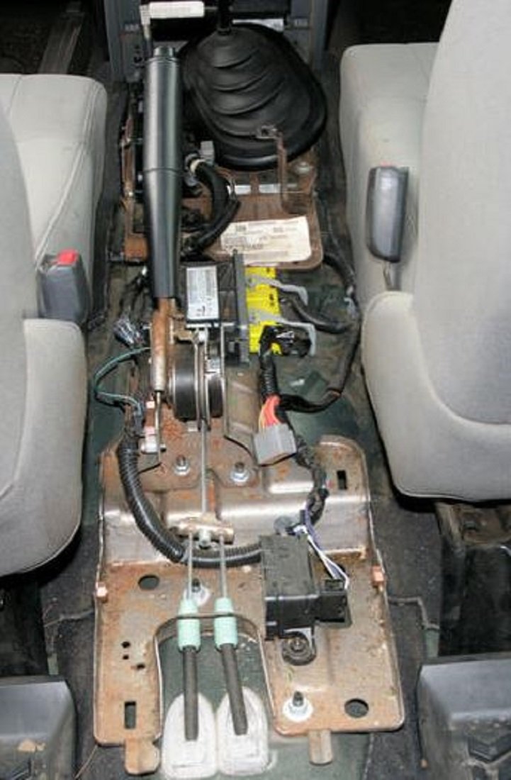 CenterConsoleRemoved-118929.jpg CenterConsoleRemoved-118929.jpg