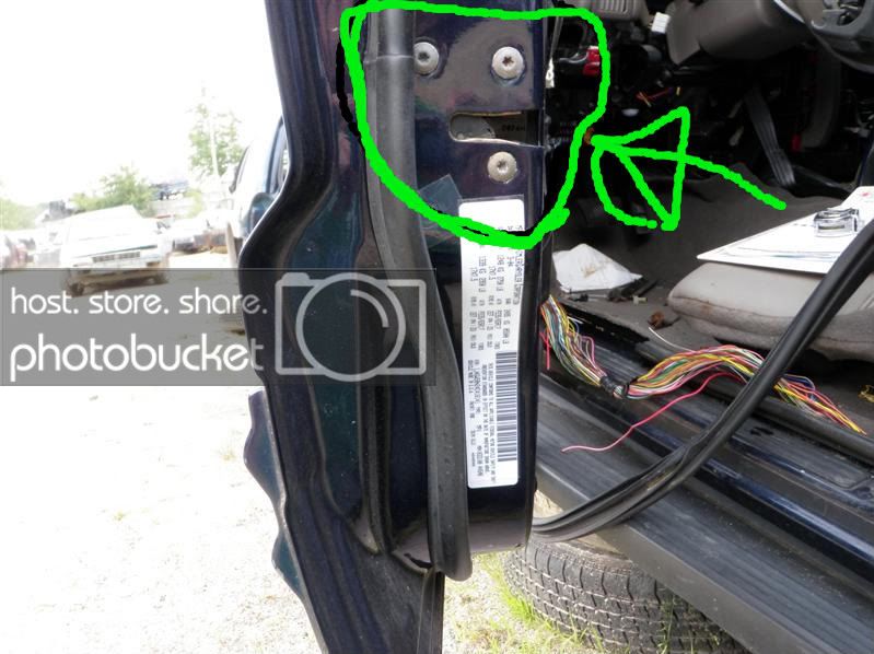 doorlatch.jpg doorlatch.jpg