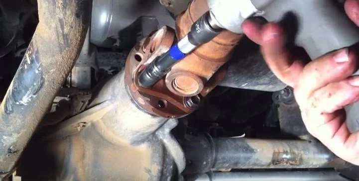DriveShaftAxleBolts-117890.webp