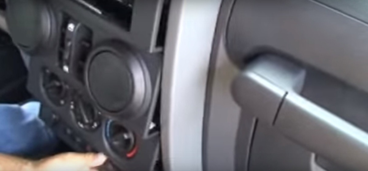 figure5-116090.jpg figure5-116090.jpg