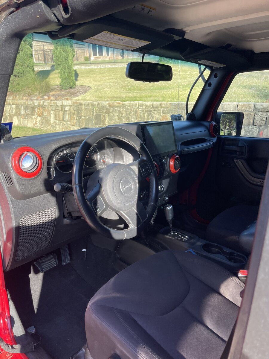 InteriorDriver-8.JPG InteriorDriver-8.JPG