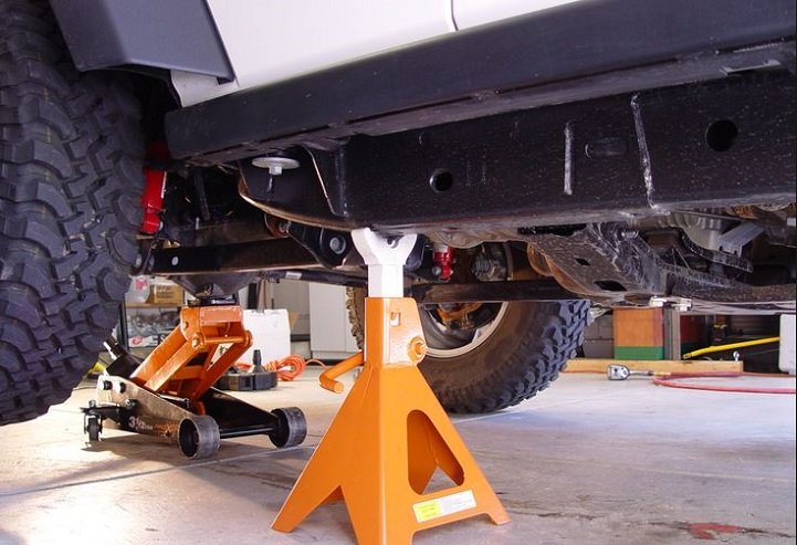 JackStand-117400.jpg JackStand-117400.jpg