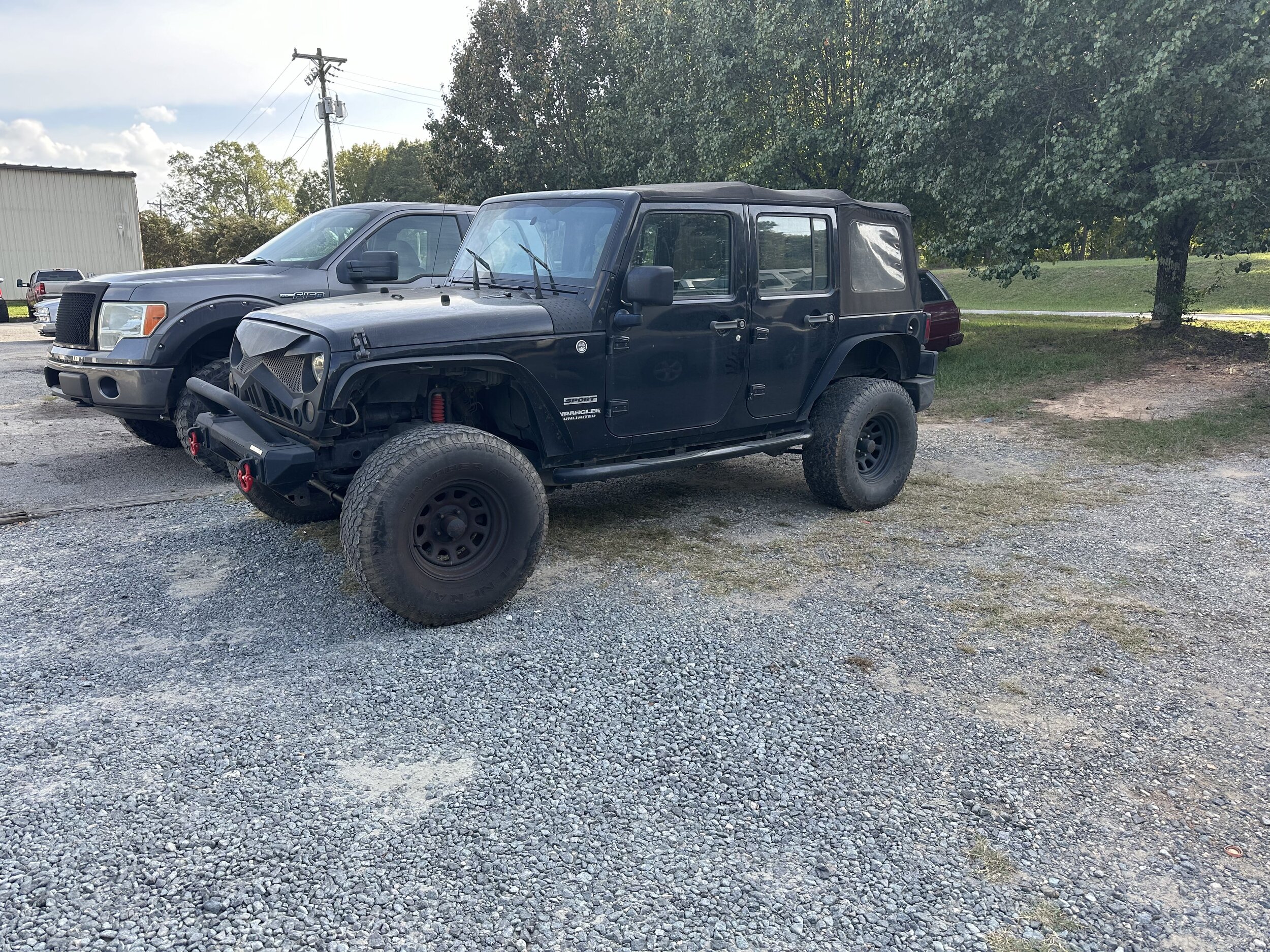 Jeep1.jpg Jeep1.jpg