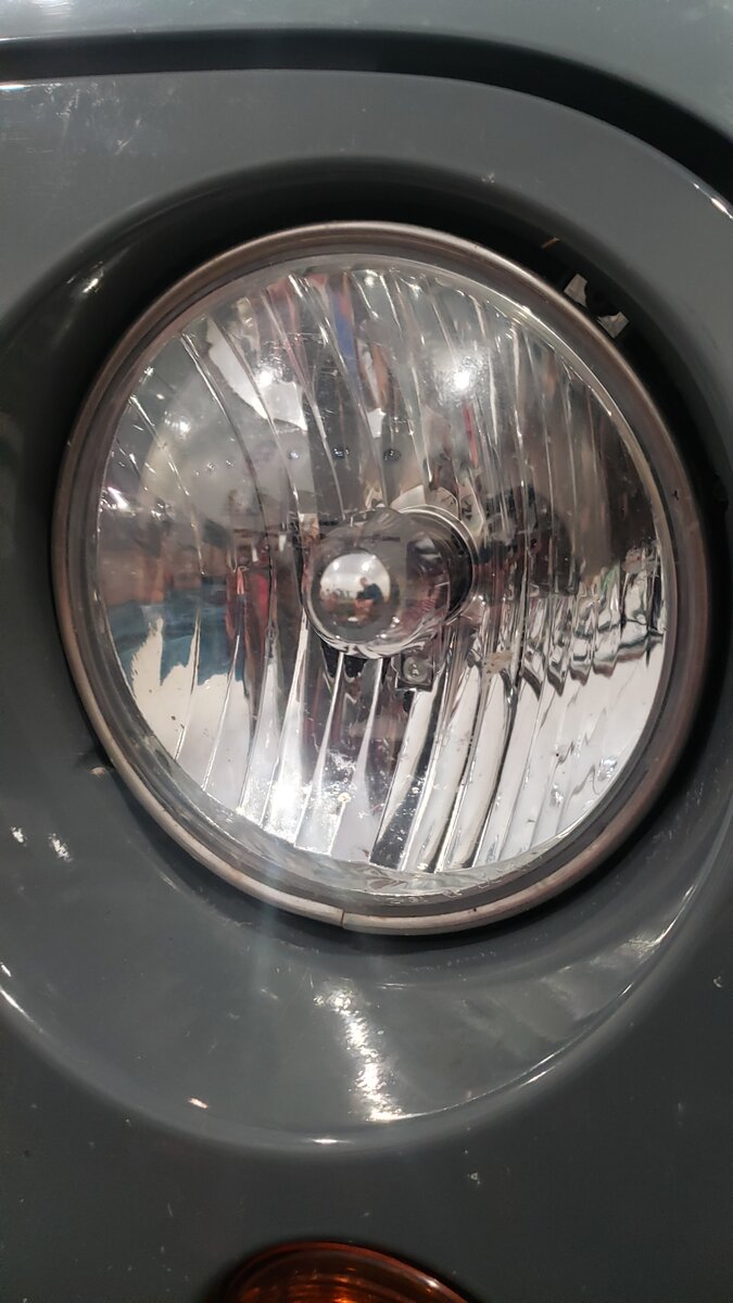JK Headlight.jpg
