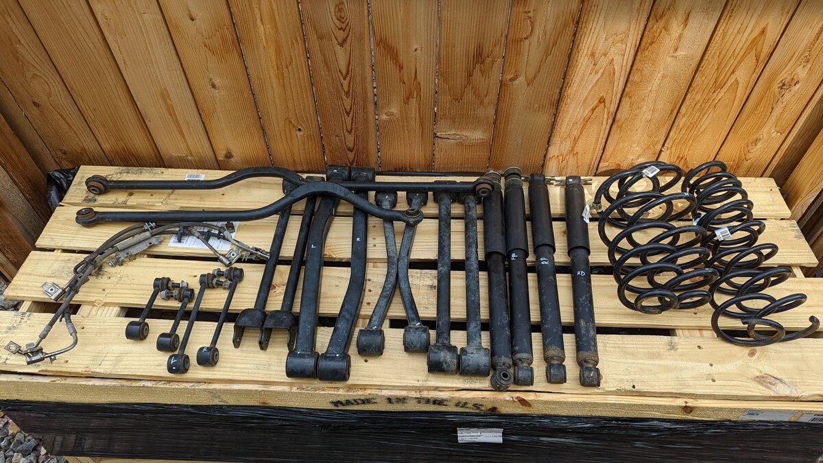 PXL_20220522_214350860.jpg PXL_20220522_214350860.jpg