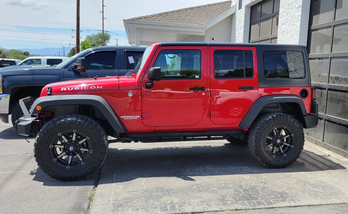 ROXY NEW DEALER 4.jpg