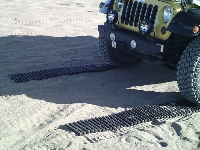 Sandtracks711040.jpg Sandtracks711040.jpg