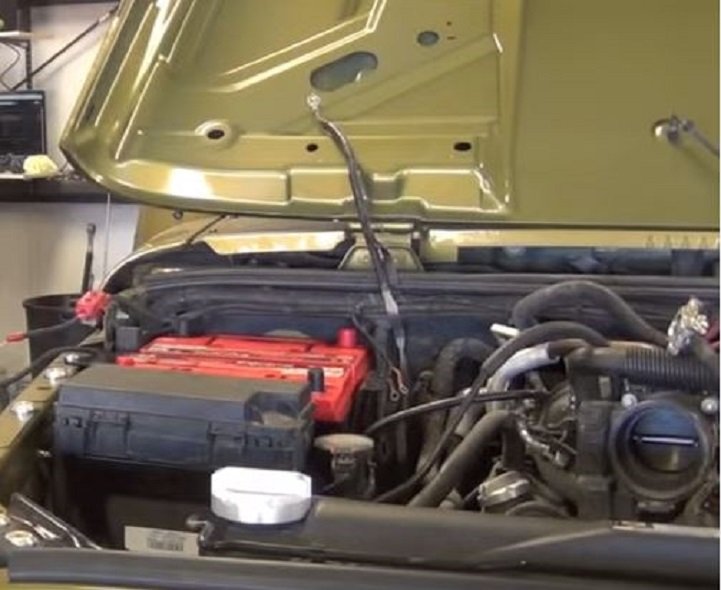 SeatedDualBatteries-114497.jpg SeatedDualBatteries-114497.jpg