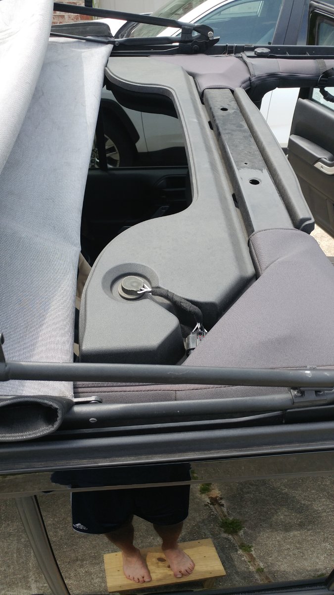 soundbar top1.jpg soundbar top1.jpg