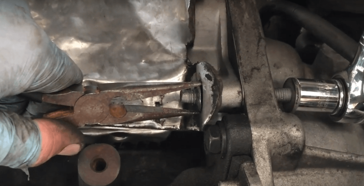 How to Replace the Starter on a Jeep Wrangler JK | Jeep Wrangler JK Forum