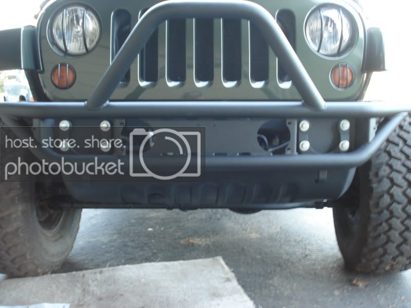 Vothfronthookswithbolts.jpg Vothfronthookswithbolts.jpg