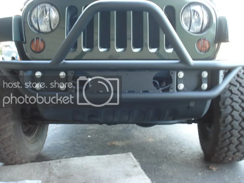 Vothfronthookswithbolts.webp