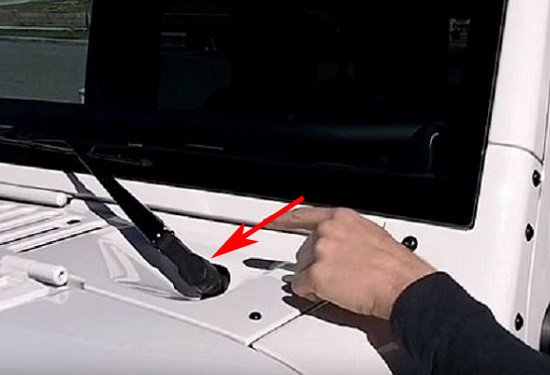 How to Remove/Replace Windshield Wiper Arm on a Jeep Wrangler JK | Jeep  Wrangler JK Forum