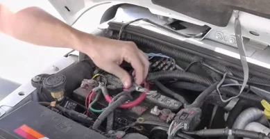 DisconnectBatteryWires-114440.webp