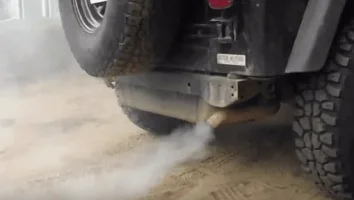 Wrangler-tailpipe-smoke-115448.webp