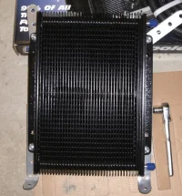 Trans-cooler-w-brackets-119025.webp
