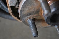 wheel_stud_10-118739.jpg