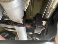 Jeep-Rusty-Exhaust-Bracket.jpg