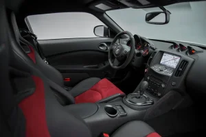 2016NismoInterior.webp
