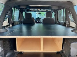 jeep storage.jpg